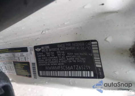 2010 Mini Cooper из США, поврежденный, VIN WMWMF3C56ATZ65239